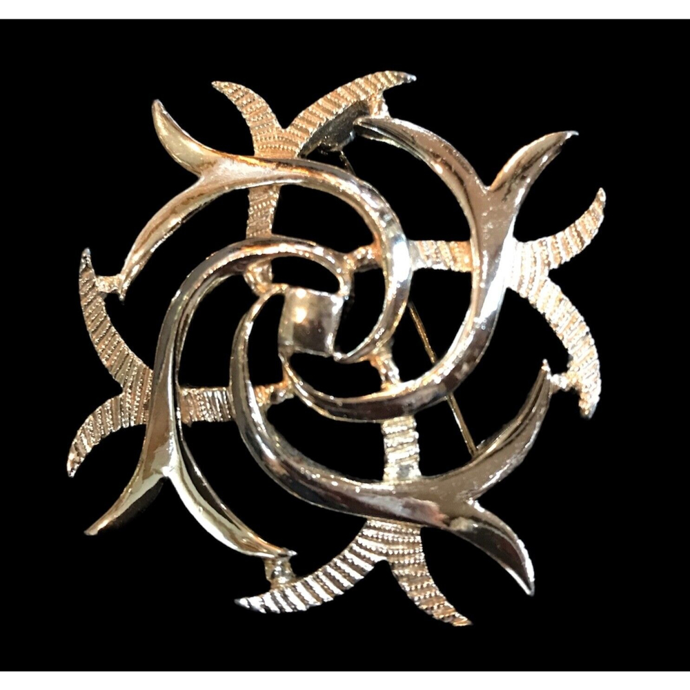 Signed Sarah Coventry Gold Tone Swirl Metal Brooch Pin